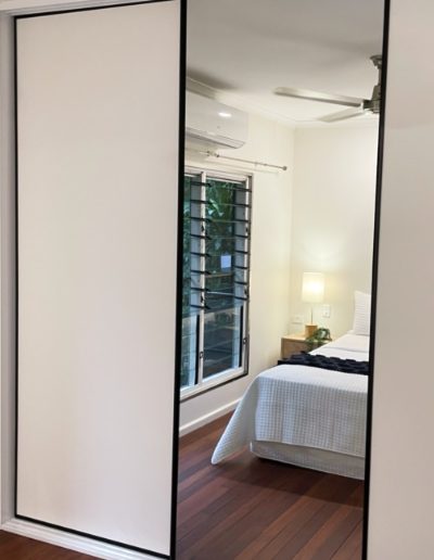 Bedroom: 3 Sliding Doors. 1 Mirror 2 white Gloss Panel